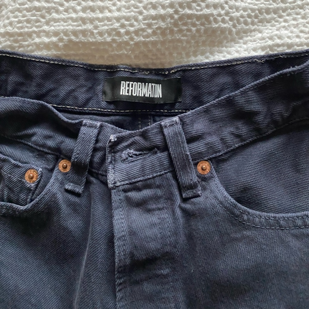Reformation Levi’s Shorts - Picture 4 of 7